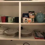 Suiteable Living- Balkon ,sehr leise , nahe dem RB-Stadion, direkte S-Bahn Anbindung , NintendoWii mit Bidschirm , Café Espressokocher inklusive