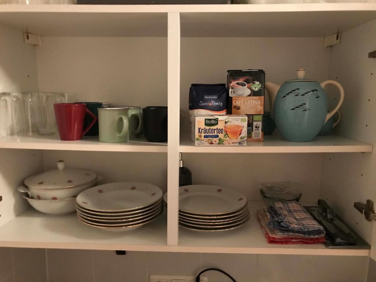 Apartment Live Easy With Balcony,netflix, Quiet, Close To Football Stadium, Direct Train Connection, Espresso Maker *