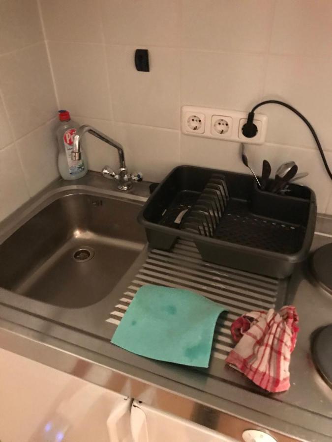 Live Easy With Balcony,netflix, Quiet, Close To Football Stadium, Direct Train Connection, Espresso Maker Apartment Leipzig