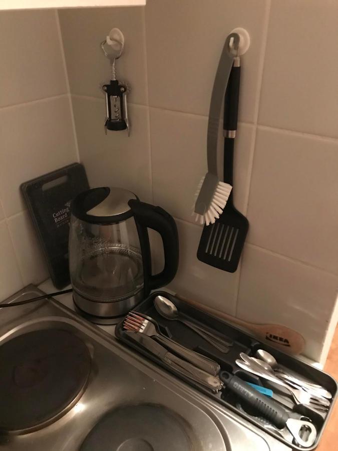 Live Easy With Balcony,netflix, Quiet, Close To Football Stadium, Direct Train Connection, Espresso Maker